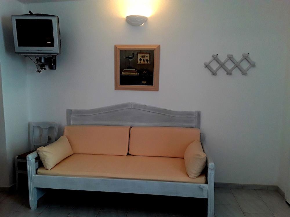 Vardia Bay Studios Καραβοστάσι Εξωτερικό φωτογραφία